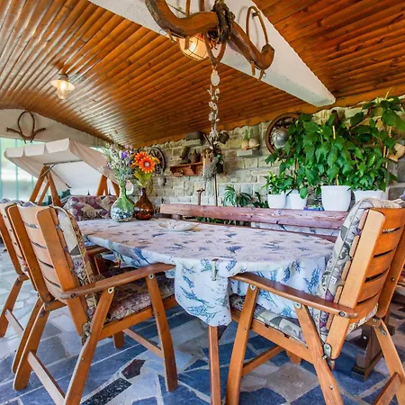 2 Bedroom Cozy In *